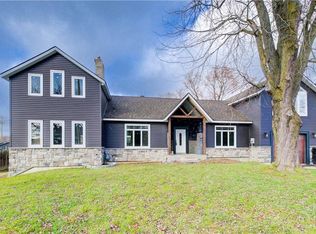 14 Athlone Rd, Cambridge, ON N1R 1H8