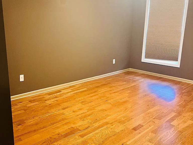 105 Charing Pl — Photo 29