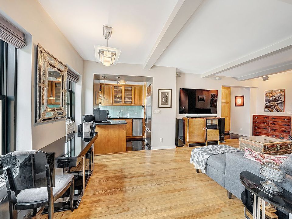 1st image of 300 W 23rd St #12IJ