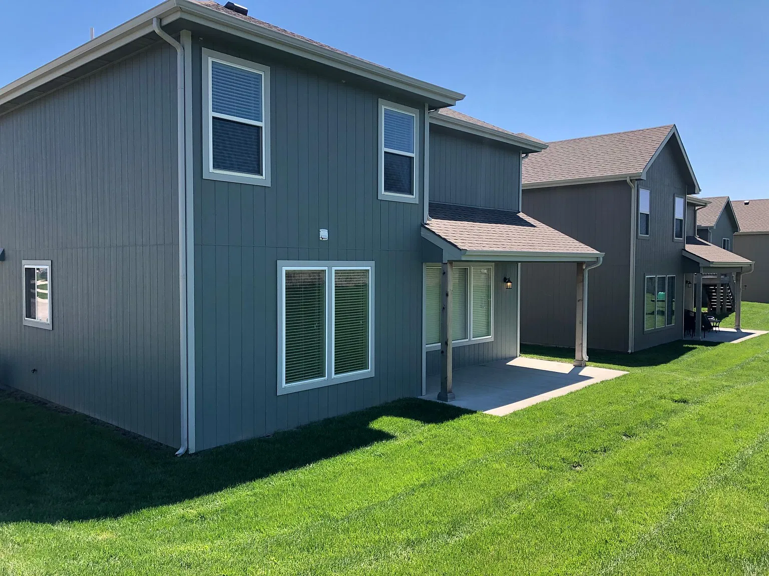 3 bed, 2167 sqft, $2,500 — Photo 4