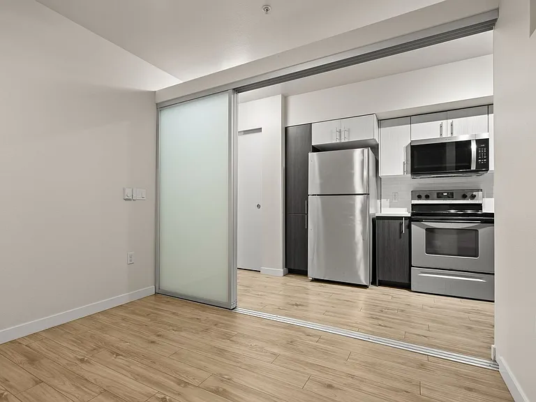 Contour Apartments — Photo 39