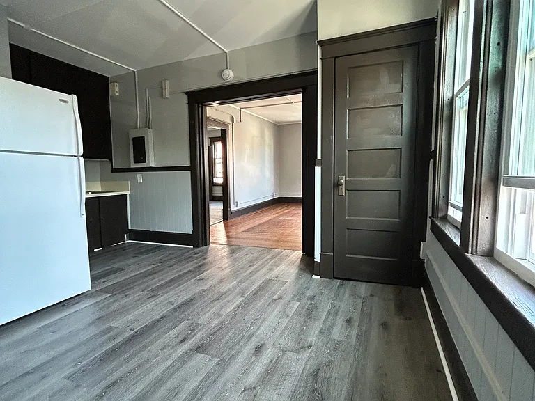 31 Chestnut St #2-C — Photo 8