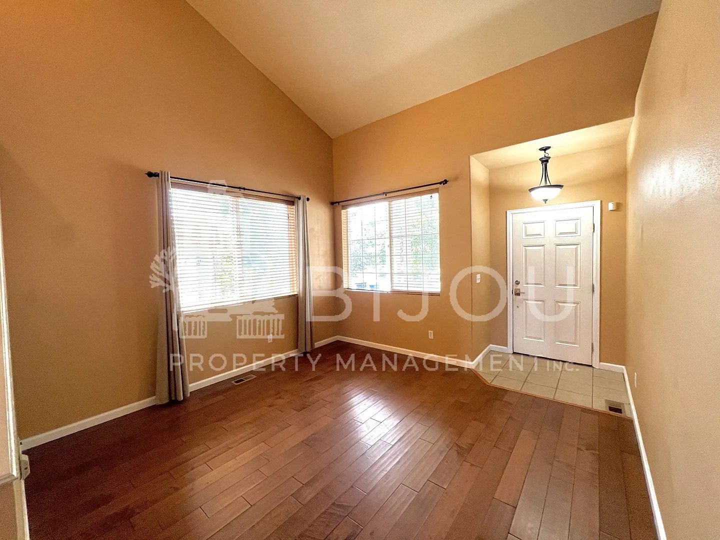 Springs Ranch Home — Photo 2