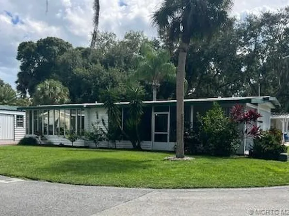 343 Holiday Park Blvd NE, Palm Bay, FL 32907