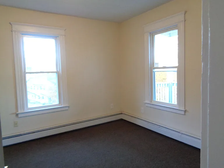 69 Brewster St #3 — Photo 10