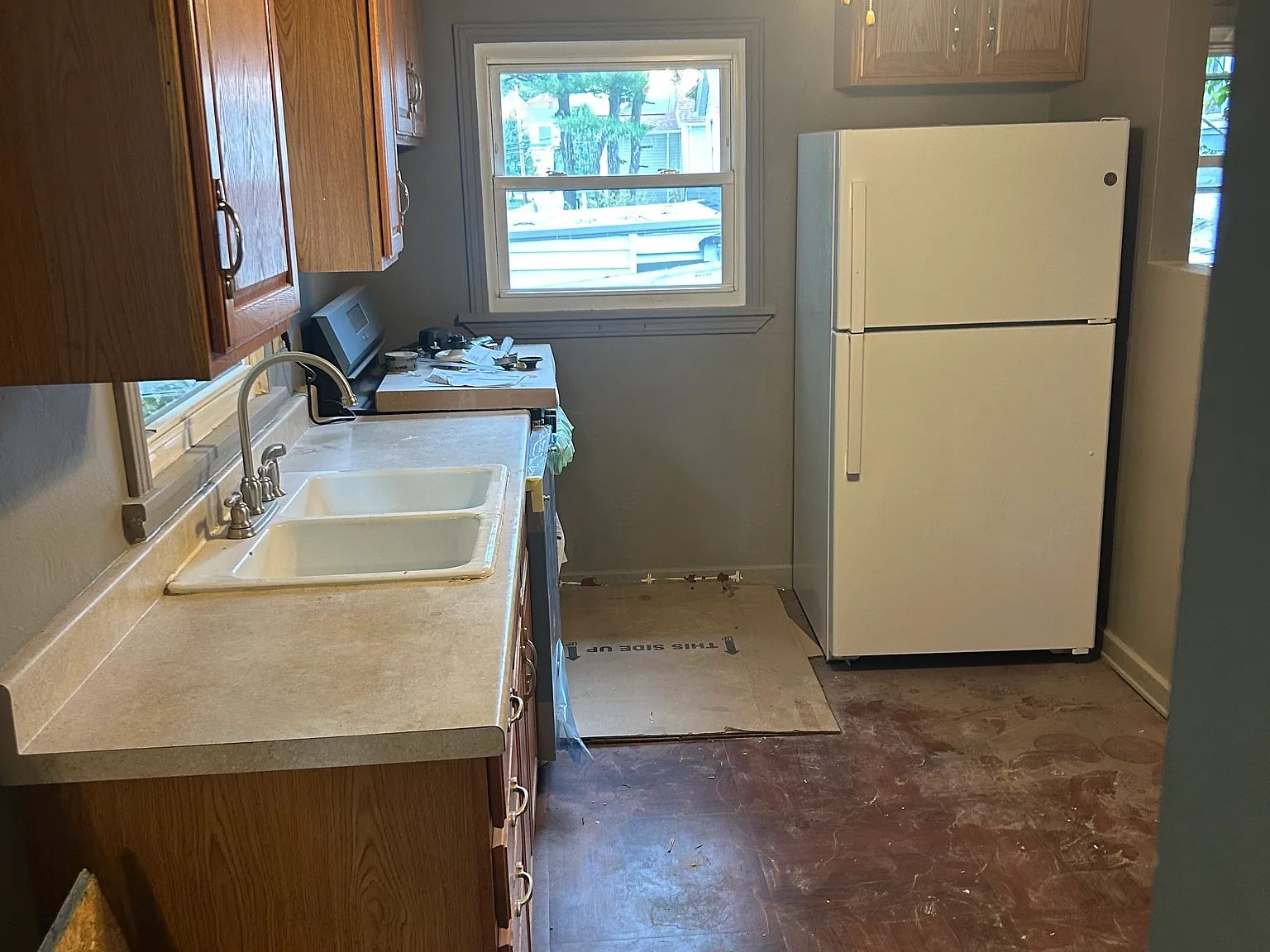 5 bed, 1200 sqft, $1,750 — Photo 3