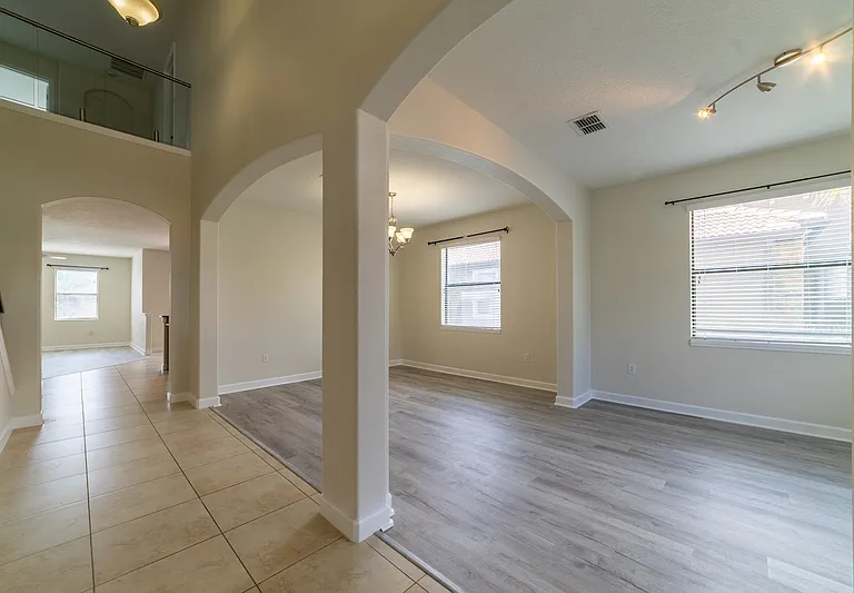 1315 Moss Creek Ln — Photo 6