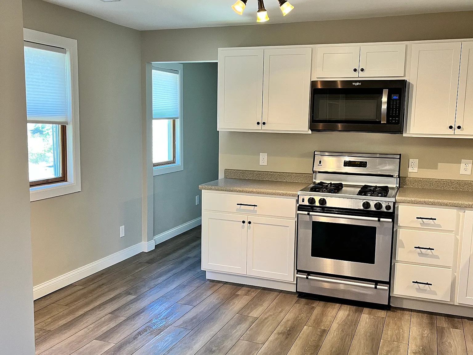 2 bed, 1250 sqft, $1,250 — Photo 2