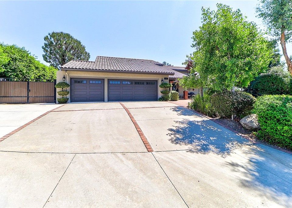1st image of 5341 Aquamarine Ave