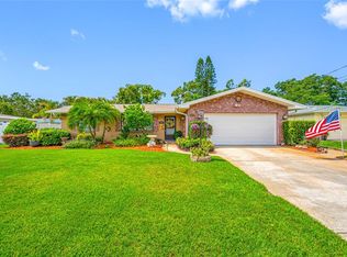 1975 Valley Dr, Dunedin, FL 34698