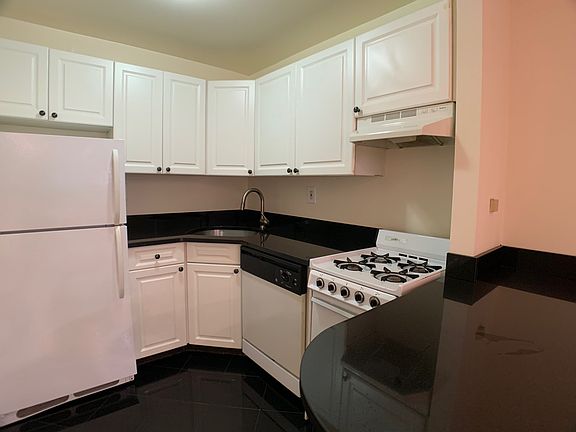 5th image of 7 W 87th St #1R