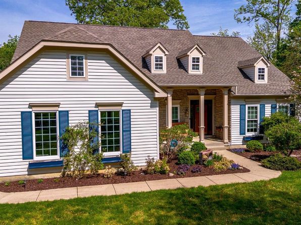 4892 Long Farm Ln, Trenton, OH 45067