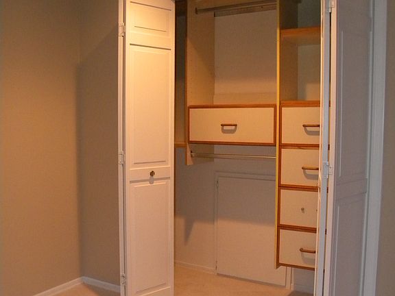5th image of 22410 NE 30th Ct