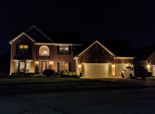 2100 Clearwater Way, Elgin, IL 60123