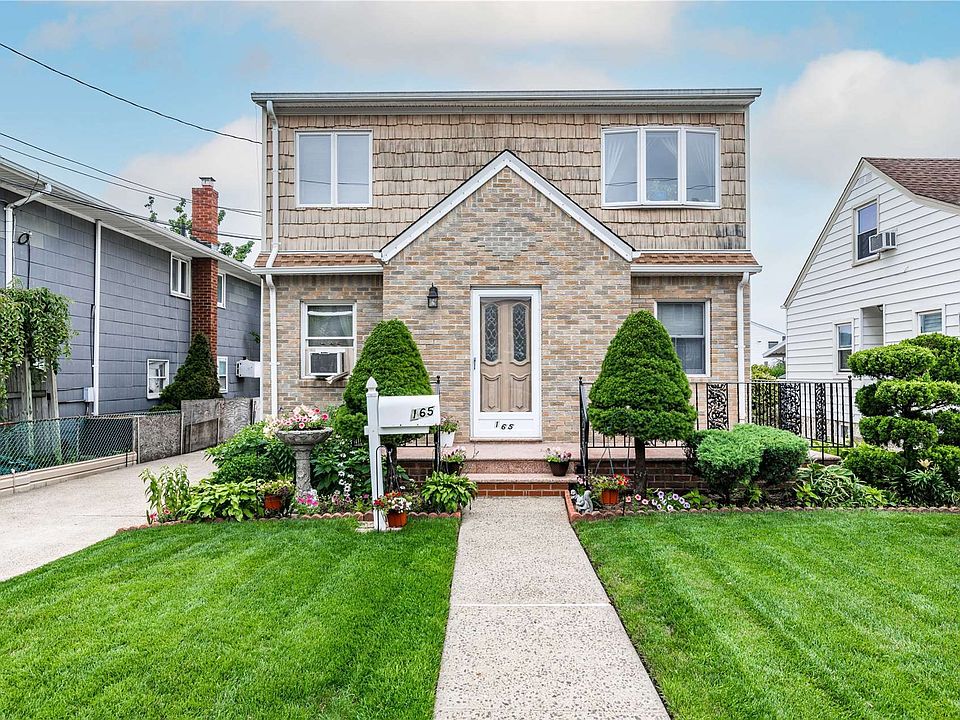 1st image of 165 Daffodil Ave