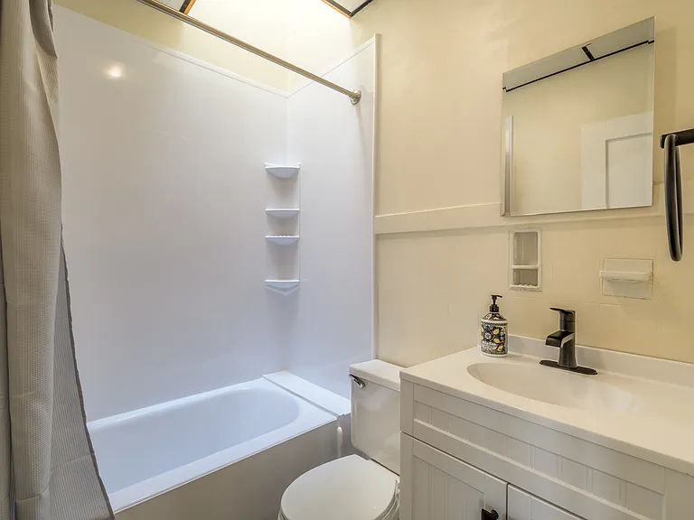 2 Irvington Rd #8 — Photo 7