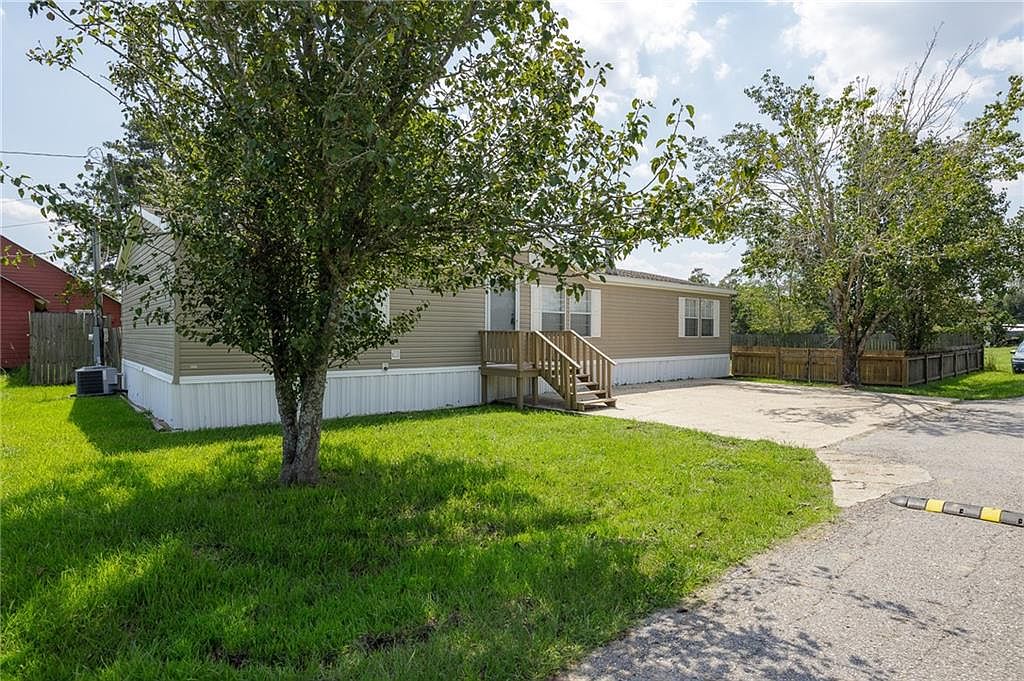 14437 Highway 431, Saint Amant, LA 70774 | Zillow