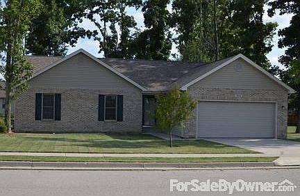 1st image of 1032 Country Oaks Ln