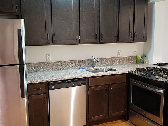 3rd image of 318 E 112th St APT 1B