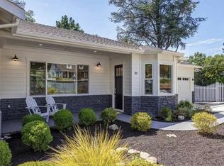 32 Orchard Rd, Orinda, CA 94563