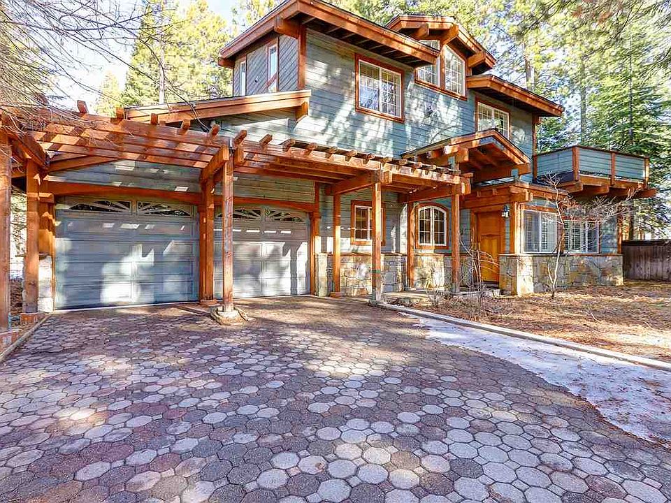 1st image of 20 Aspen St