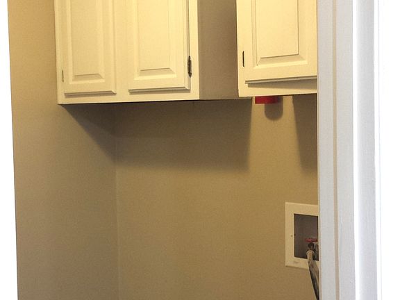 1st Floor Pantry/Laundry