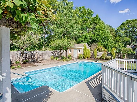 4th image of 17 Benevento Cir