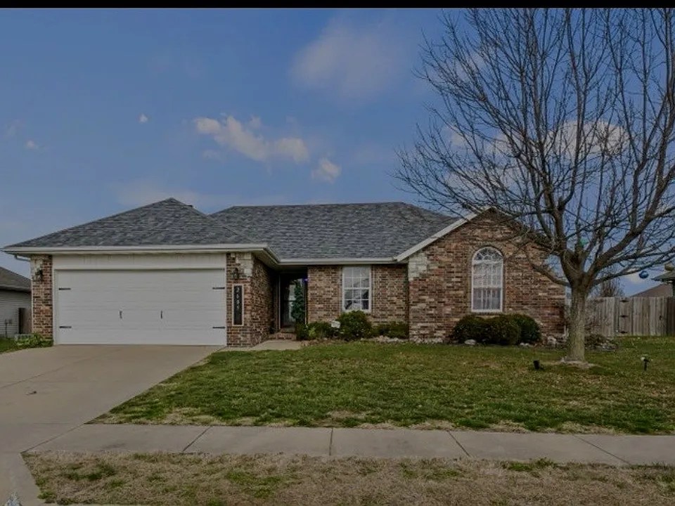 2605 W Garton Rd