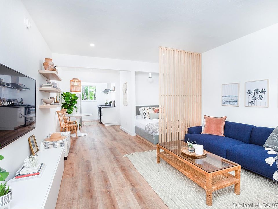 1st image of 428 Collins Ave #10A