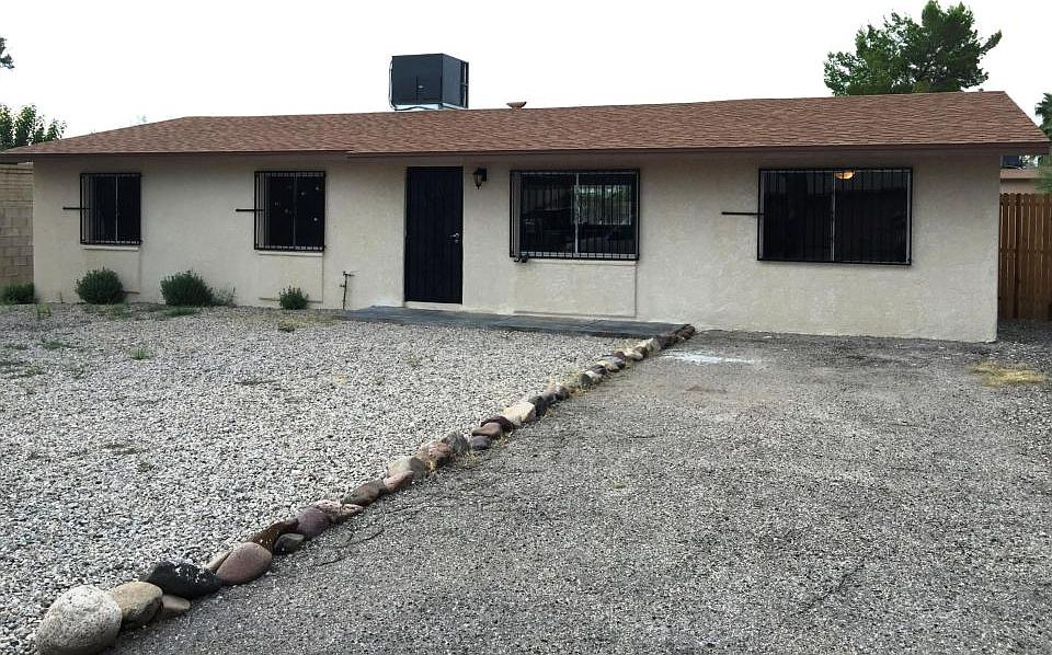 1st image of 2920 W Calle Pajarito