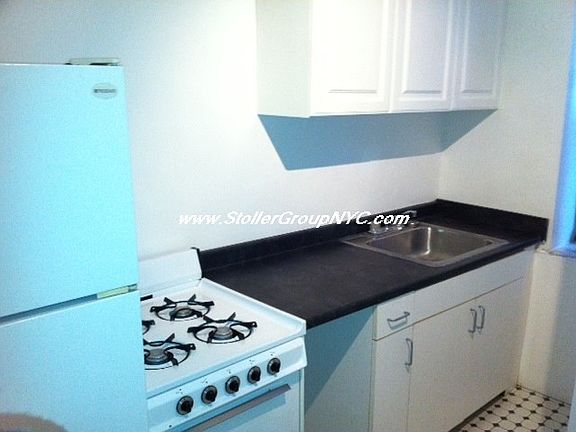 2nd image of 202 Thompson St APT 1