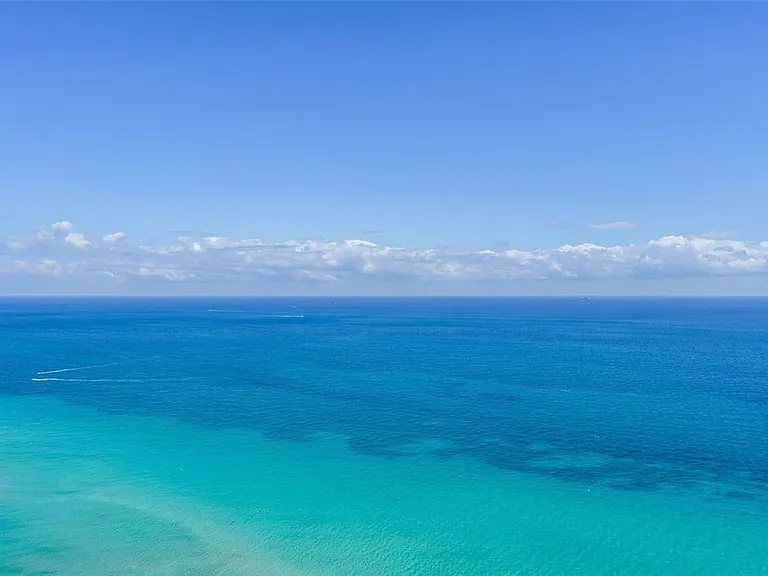 16001 Collins Ave #3203 — Photo 3