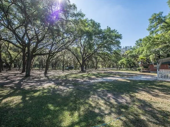 1615 E 92nd Hwy, Seffner, FL 33584