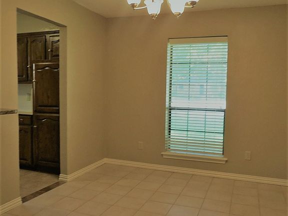 Dining Room - 9'10" X 12'2"
