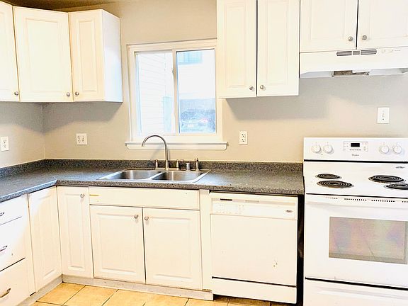 5th image of 8412 Orinda Ct #279