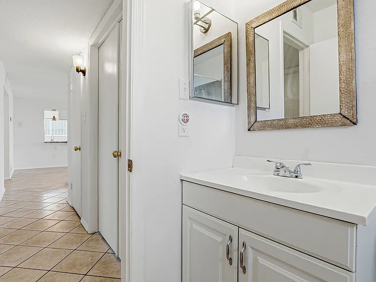 10837 Gemstone St — Photo 18