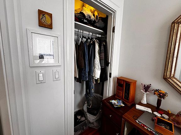 4th image of 53 Joy St #5