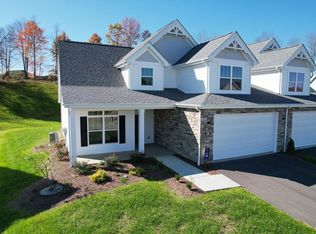 326 Gleneagles Dr, Butler, PA 16001