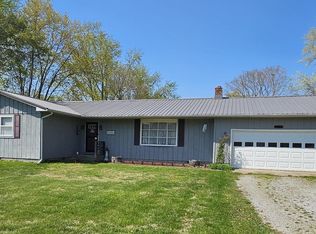 11802 E Goshen Meadows Rd, Mount Vernon, IL 62864