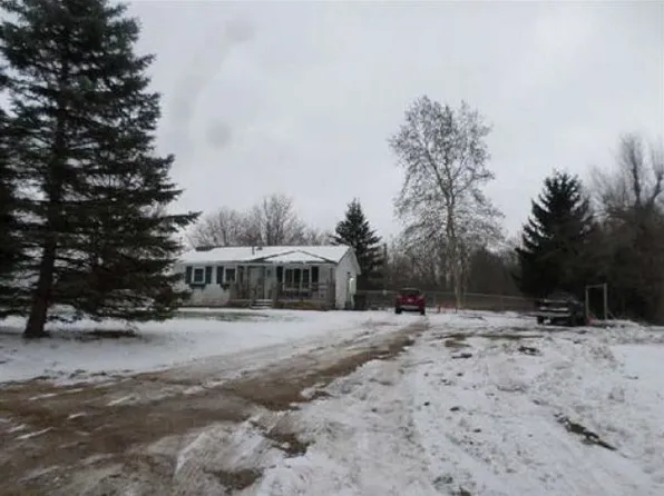 11399 Sprague Rd, Delton, MI 49046