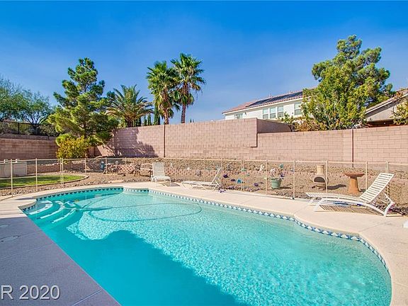3rd image of 10388 Great Glen Ct