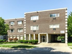 914 N Austin Blvd, Oak Park, IL