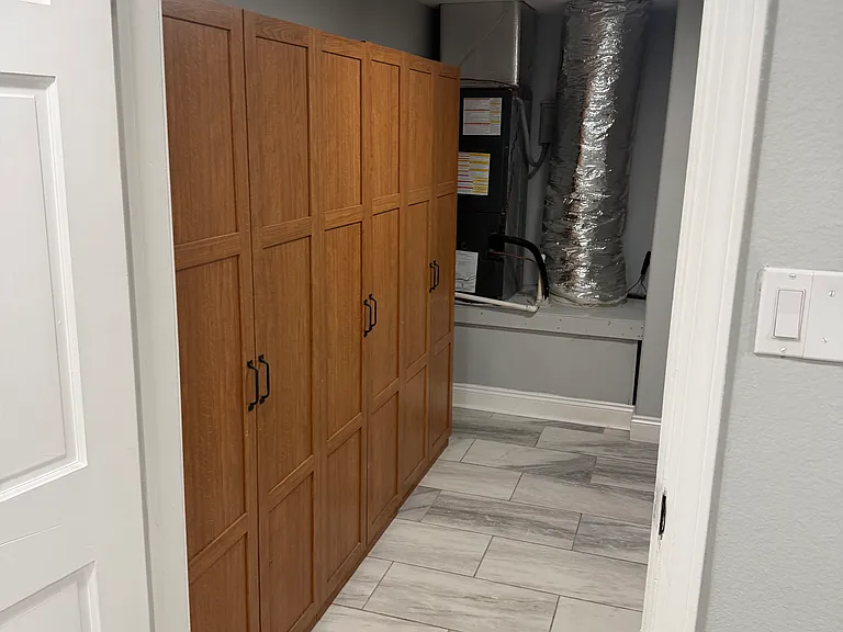 622 Ayer St — Photo 2