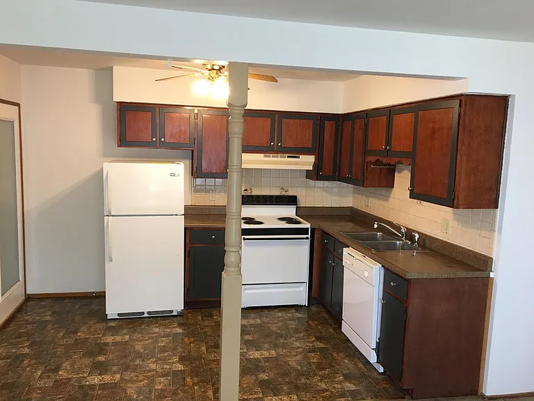 213 Anderson Ln #D — Photo 5
