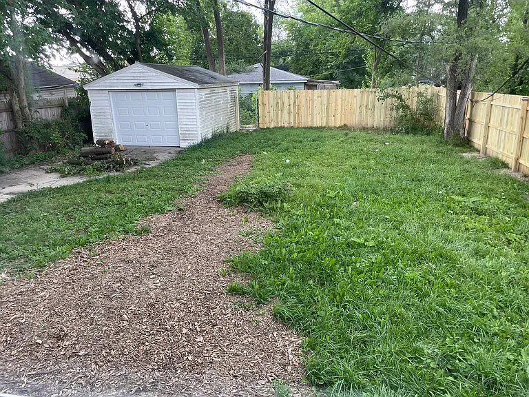 8857 Auburn St — Photo 32