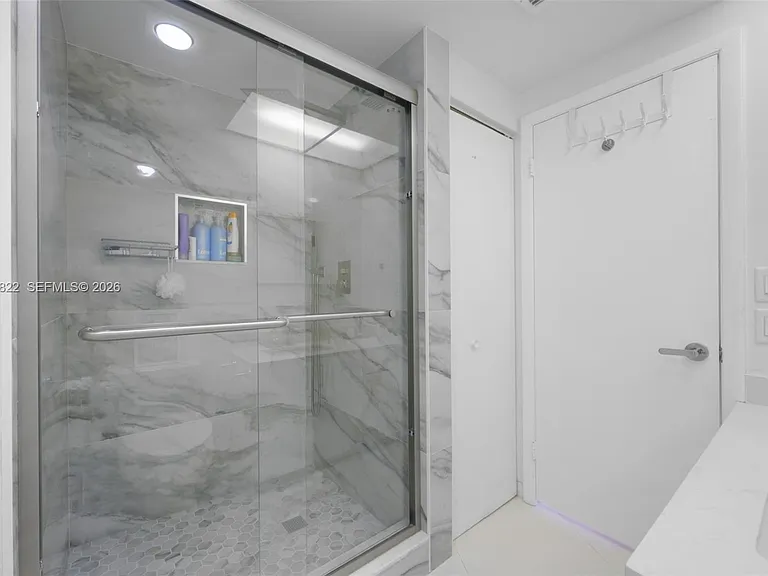 20281 E Country Club Dr #2310 — Photo 10