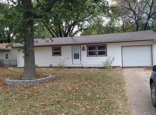 1319 N El Paso Dr, Derby, KS 67037