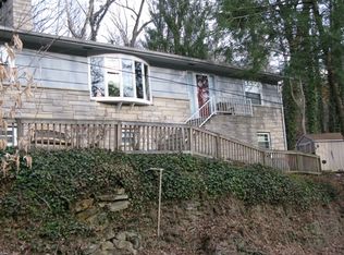3 Geary Rd, South Charleston, WV 25303