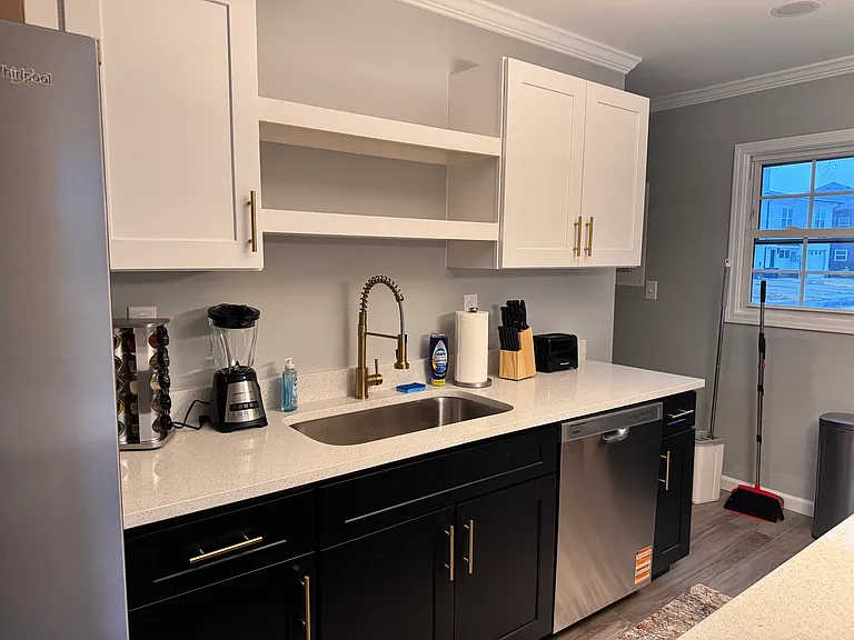 13 Douglas Ave NW — Photo 1