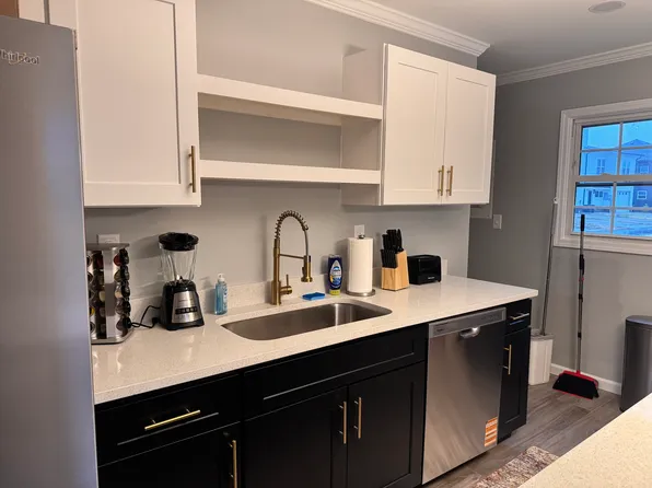 13 Douglas Ave NW, Concord, NC 28025